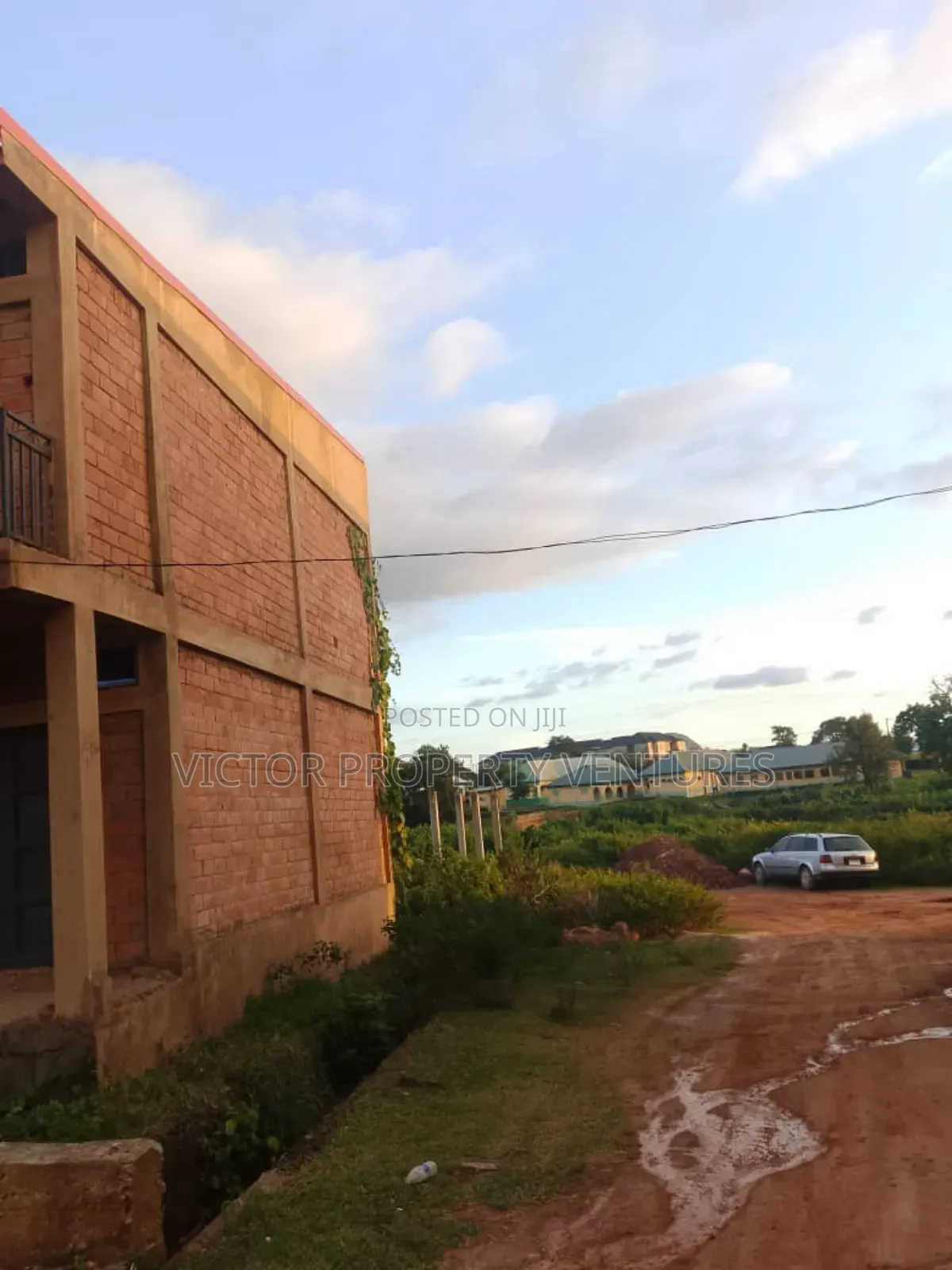 Commercial Warehouse Shop