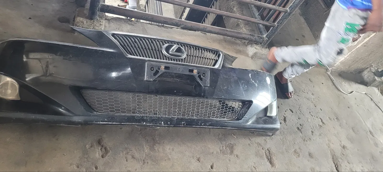 Complete Front Bumper Is 250 2008