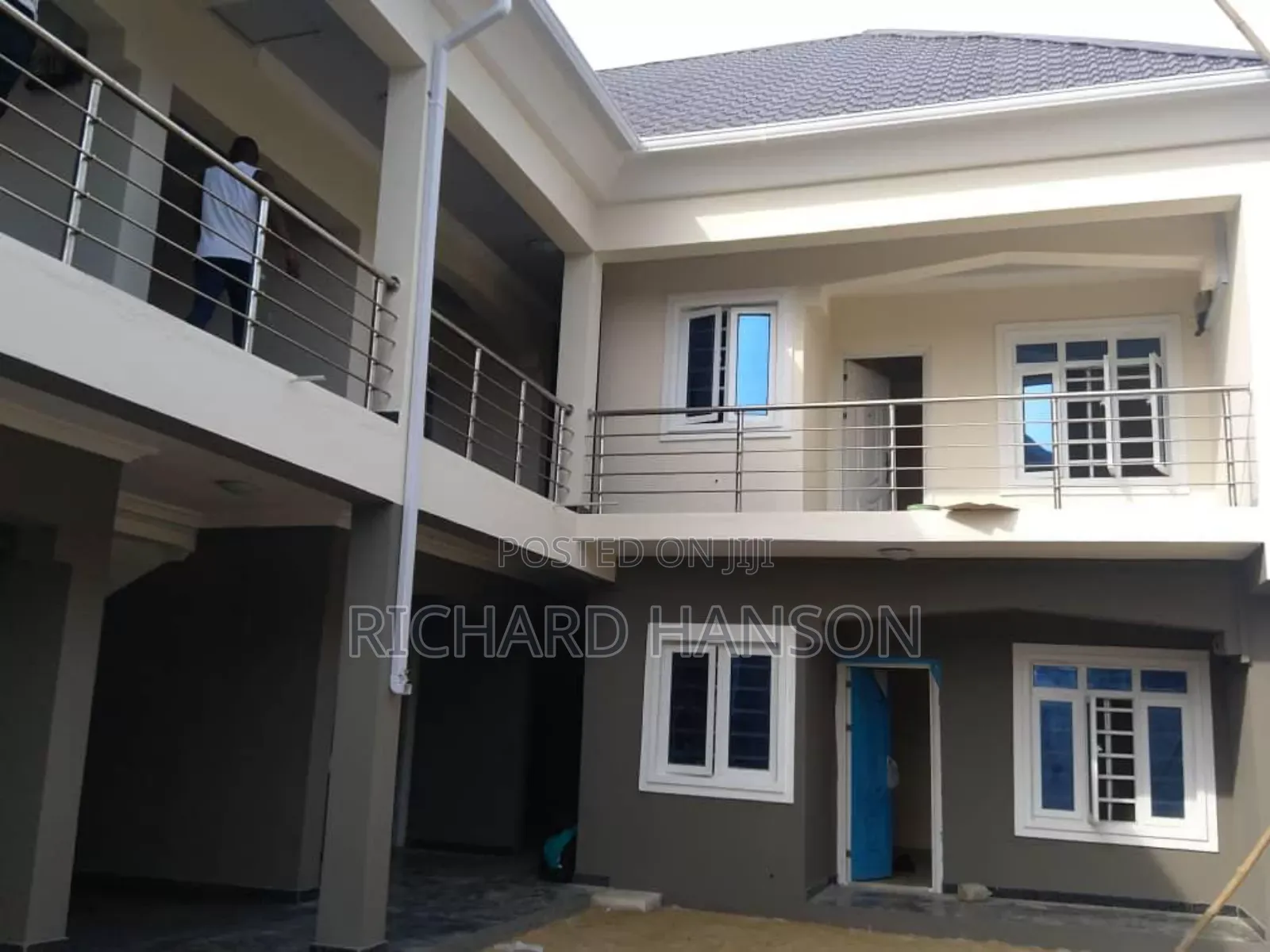 10bdrm Block of Flats in Off Badore Ajah for sale