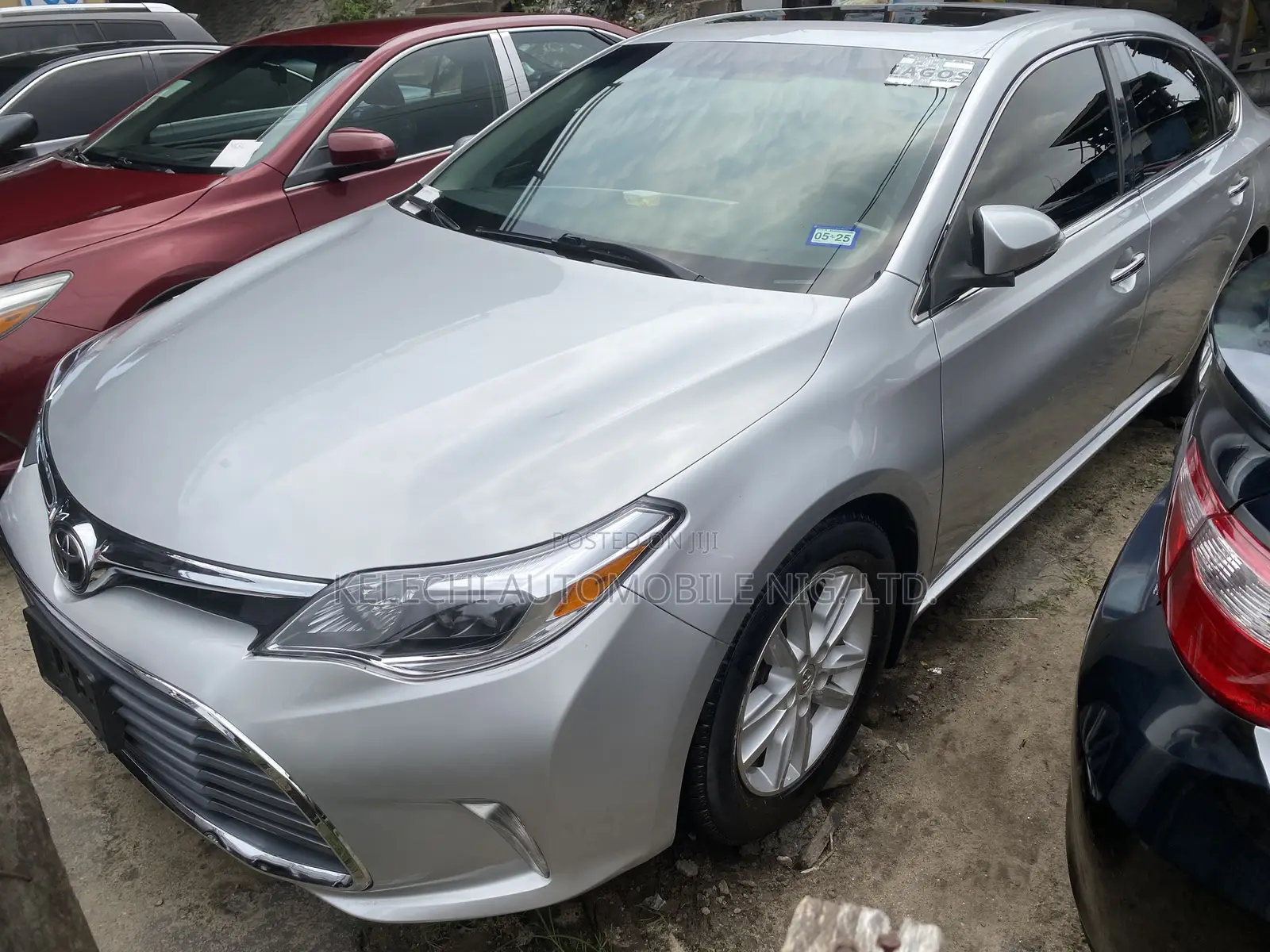 Toyota Avalon XLE Premium Sedan FWD (3.5L 6cyl 6A) 2013 Silver