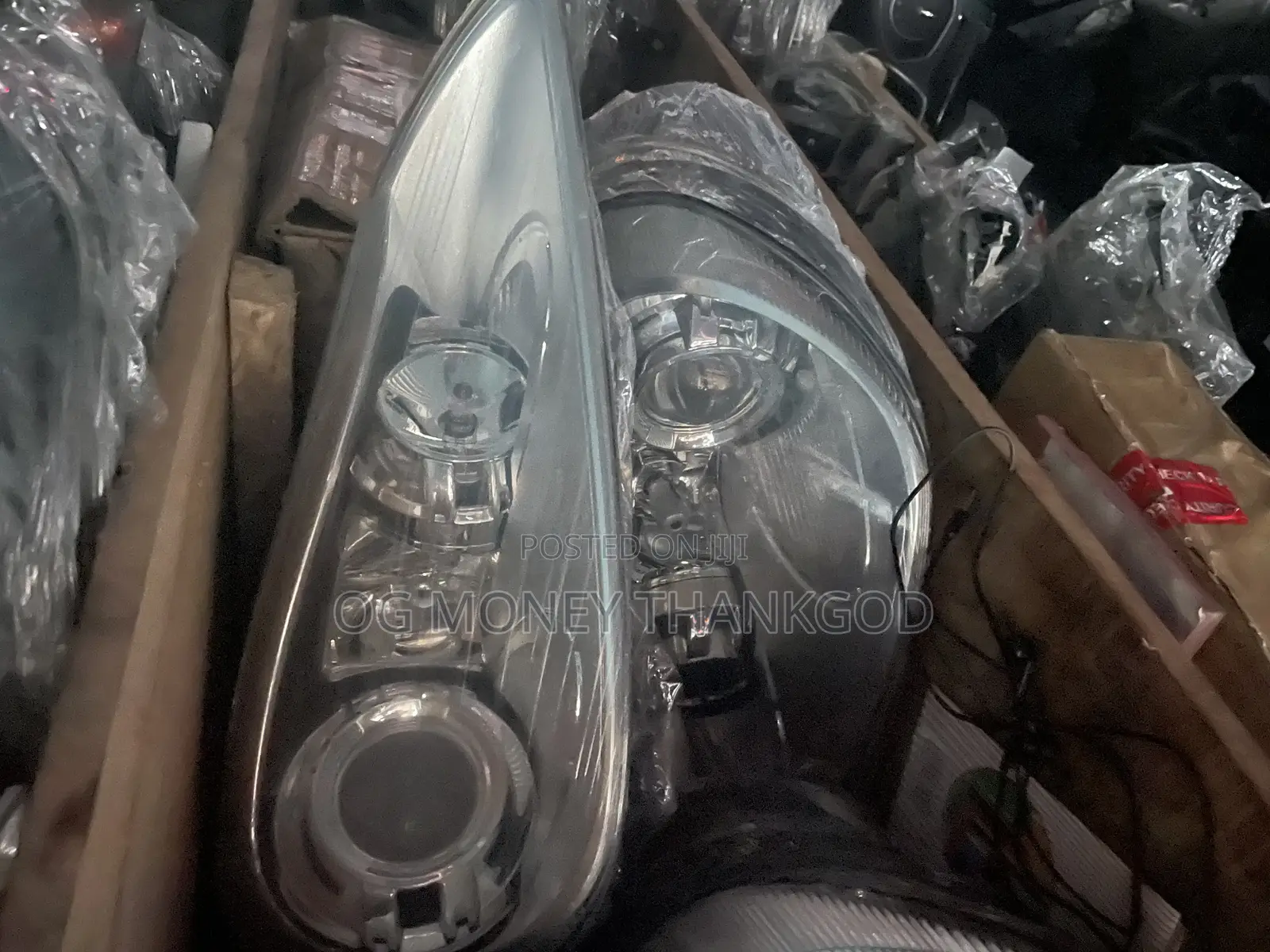 Headlights Porsche Cayenne 2008 Is Available