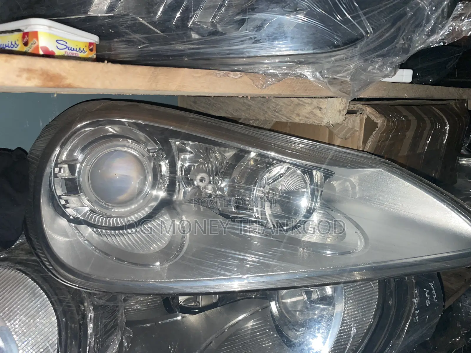 Headlights Porsche Cayenne 2008 Is Available