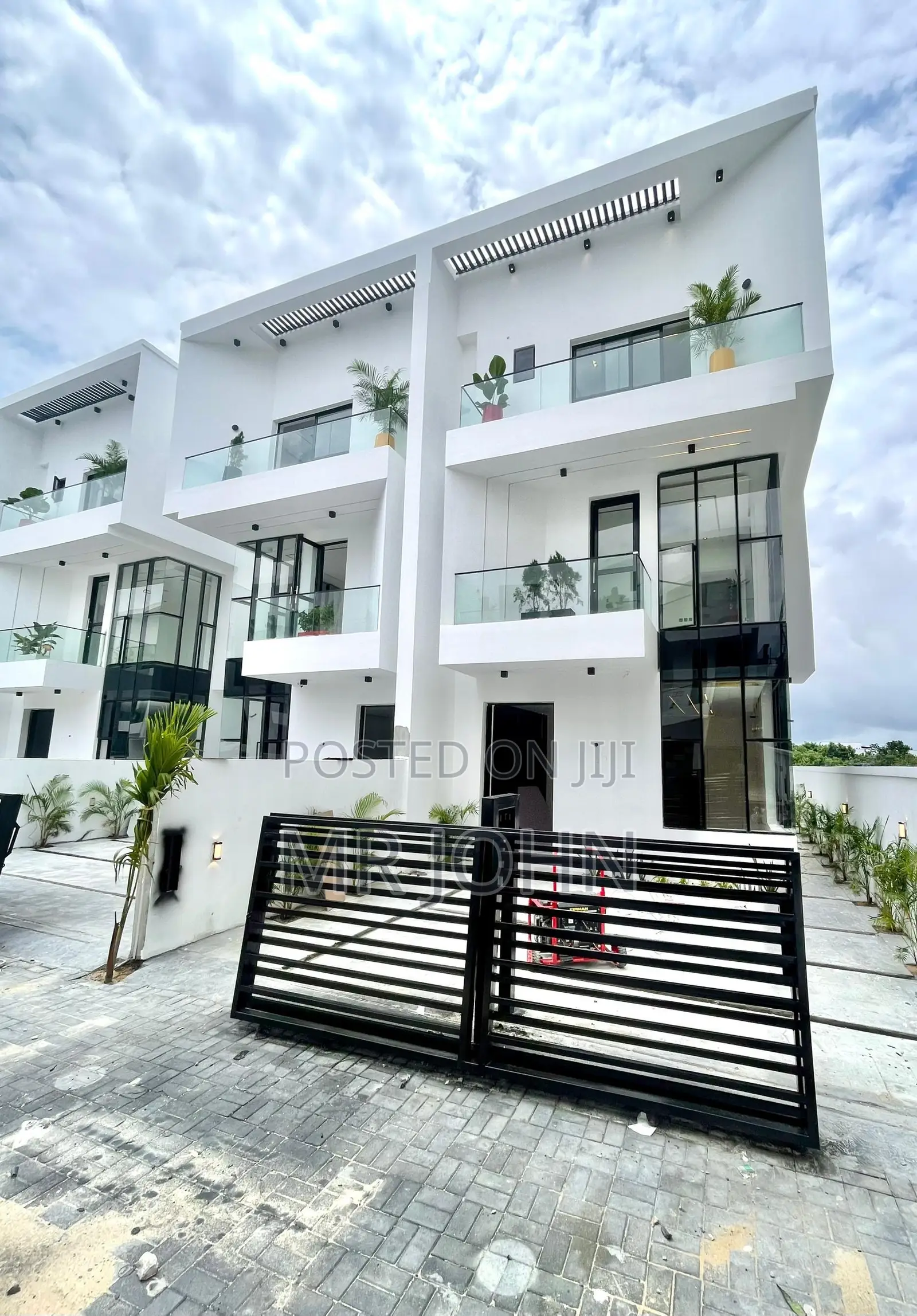 4bdrm Duplex in Rickyhomes Bj Pr, Lekki for sale