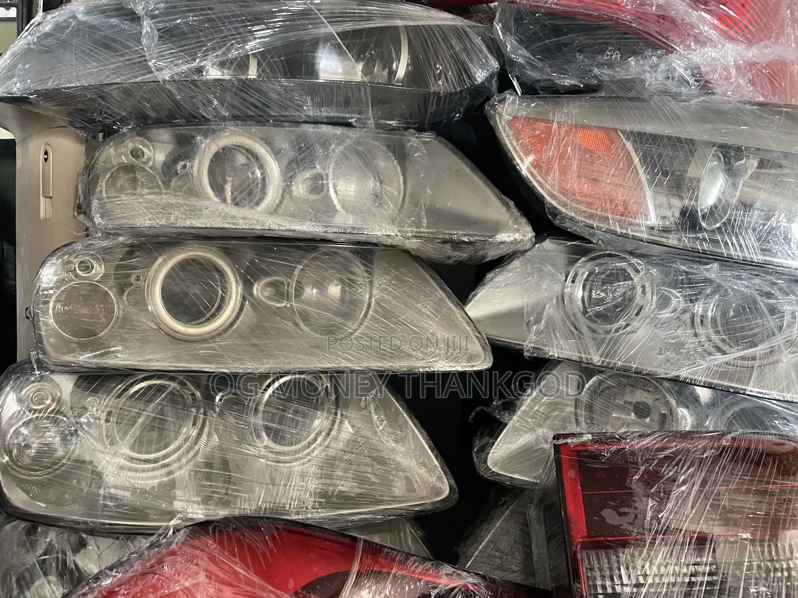 Headlights for Volkswagen Touareg 2004 2008 Available