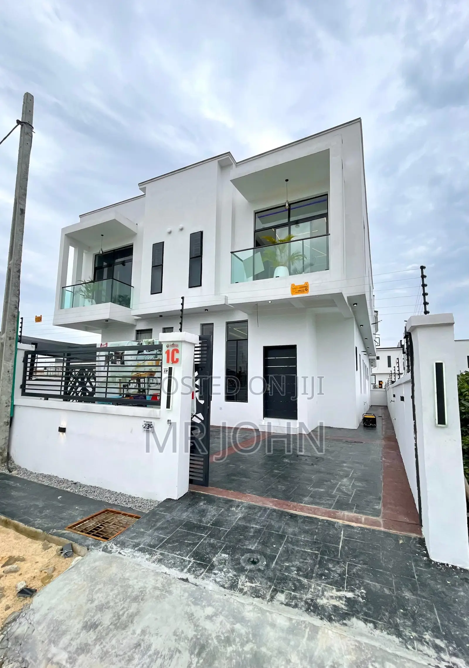 4bdrm Duplex in Bj Pr, Lekki for sale