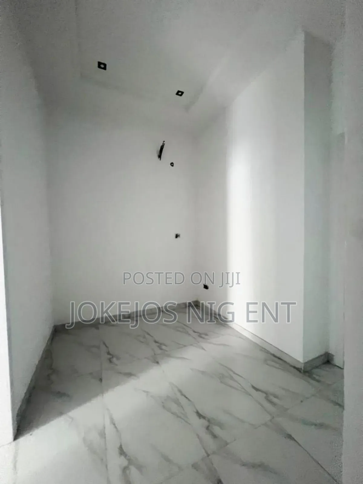 4bdrm Townhouse/Terrace in Ikota Gra for sale
