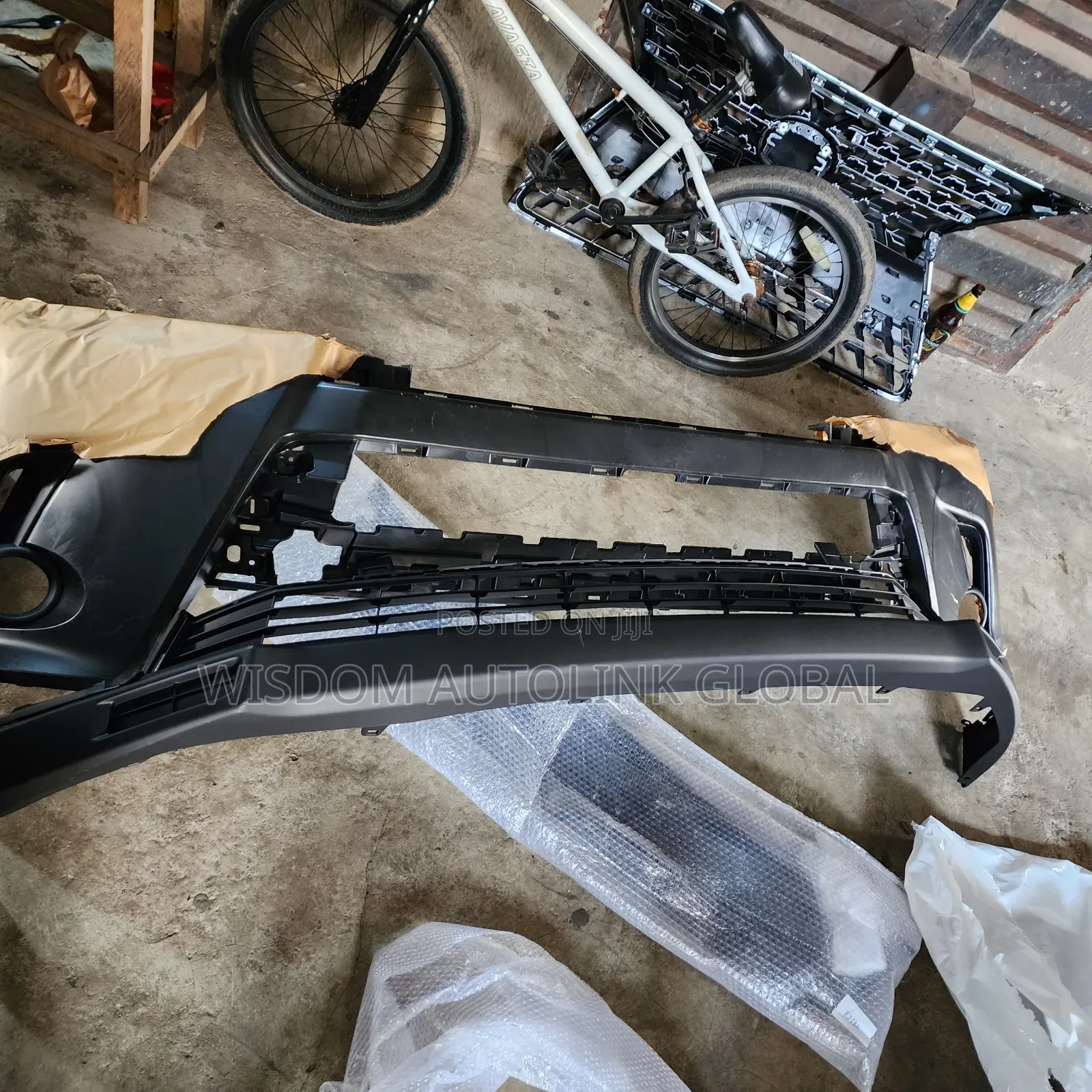 Down Front Bumper Or Padded For Toyota Highlander 2017-2019