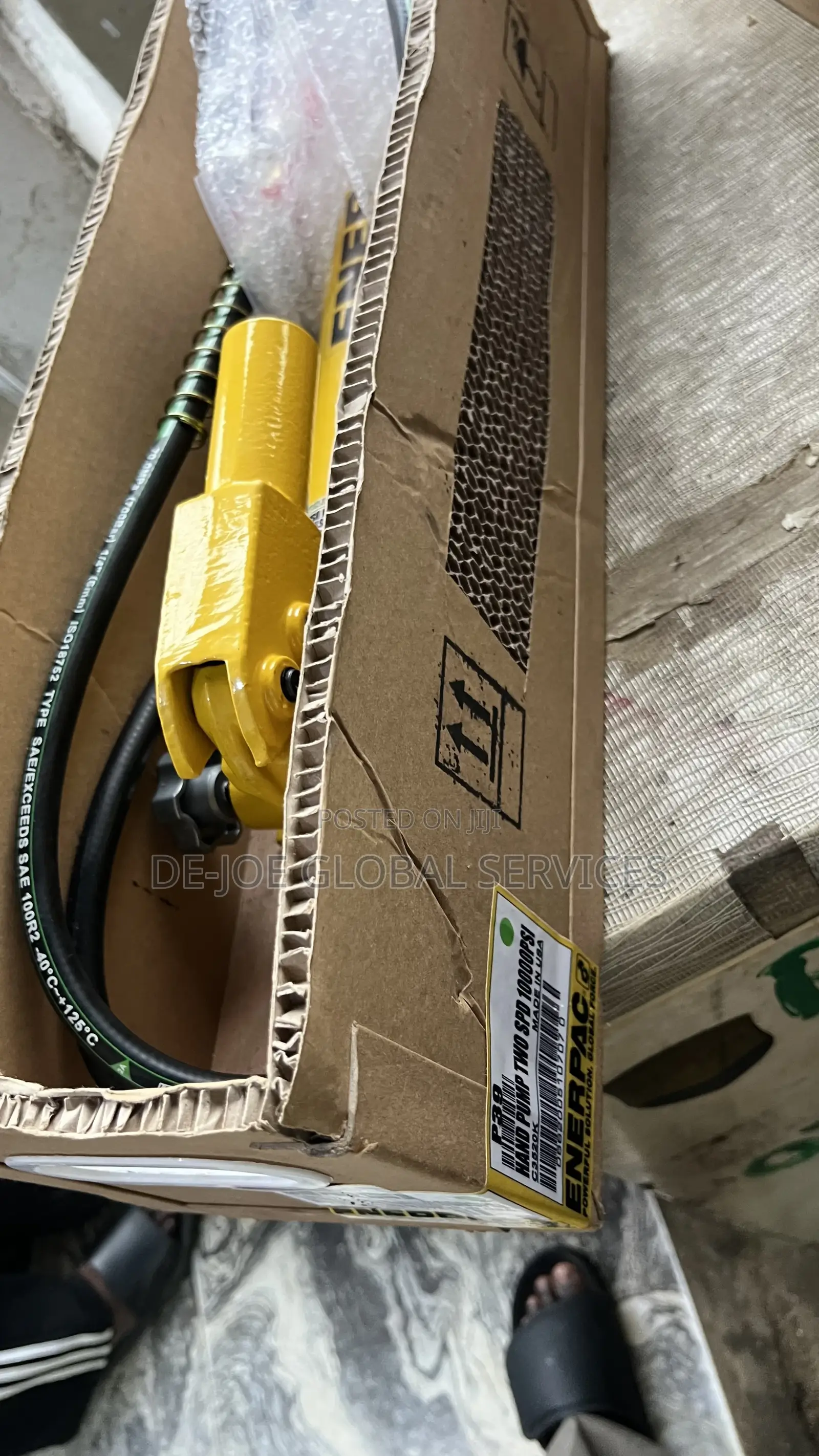 Enerpac Hydraulic Hand Pump P39