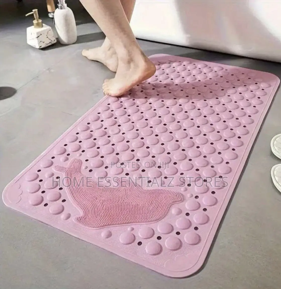 Anti Slip Toilet Bathroom Mat With Gripping Suctions