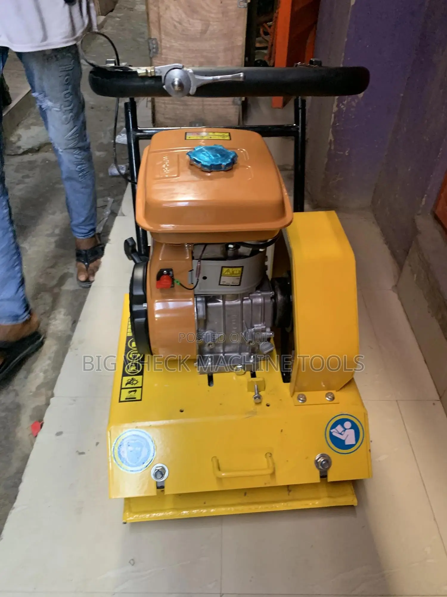C90 Plate Compactor With Robin Engine