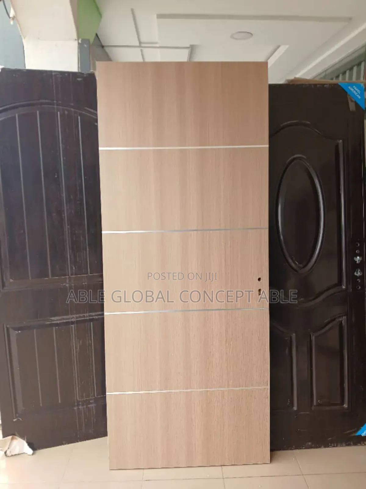 Wooden Door (Natureral Wood Face)