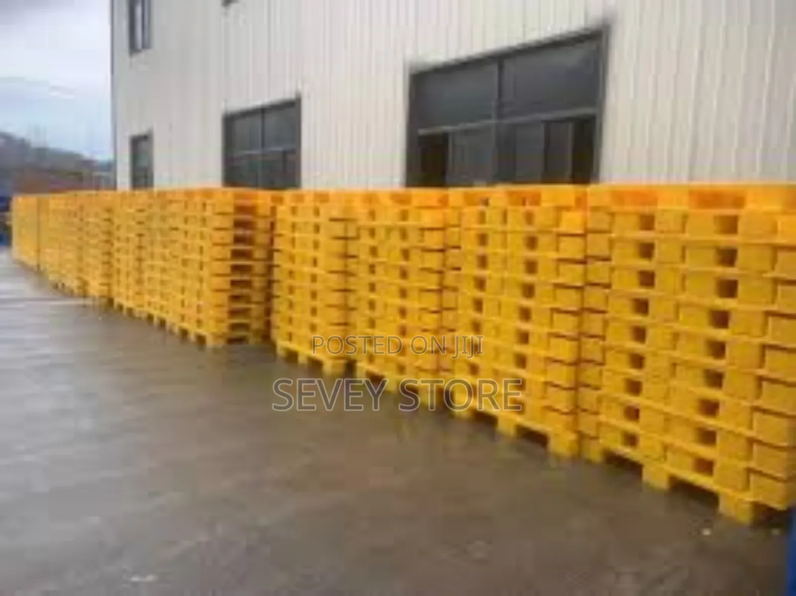 Yellow Plastic Pallets for Store