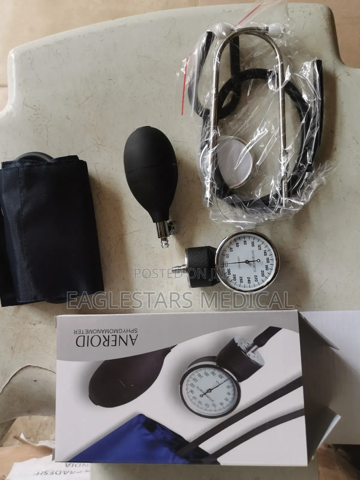 Aneroid Sphygmomanometer