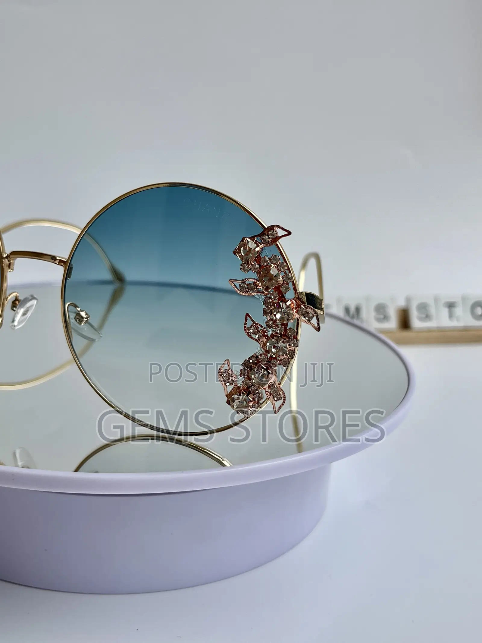 Luxurious Round Sunglasses With Rhinestone Butterfly Accents