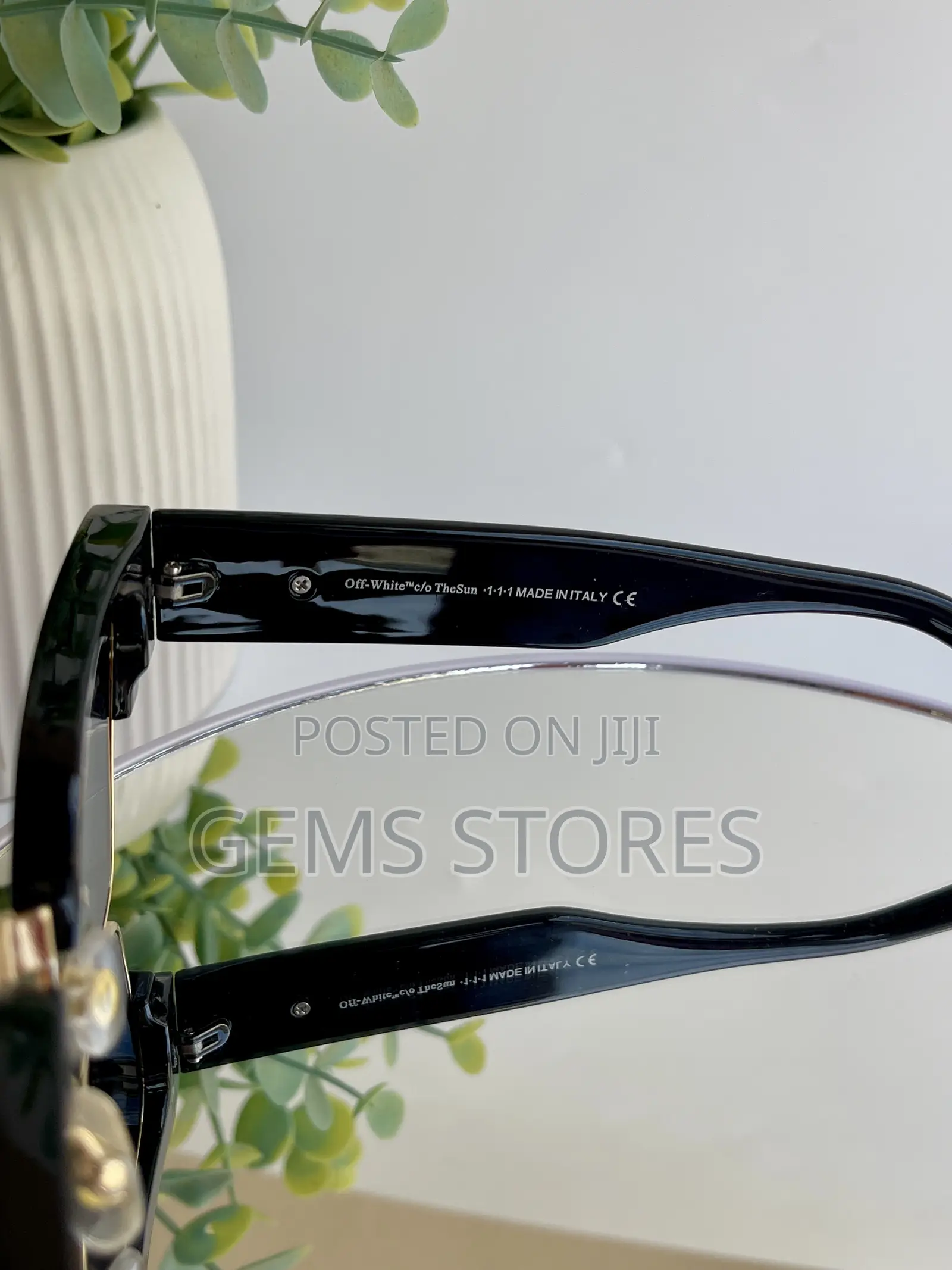 Luxury Off-White Clubmaster Style Sunglass - Black Gold Finish