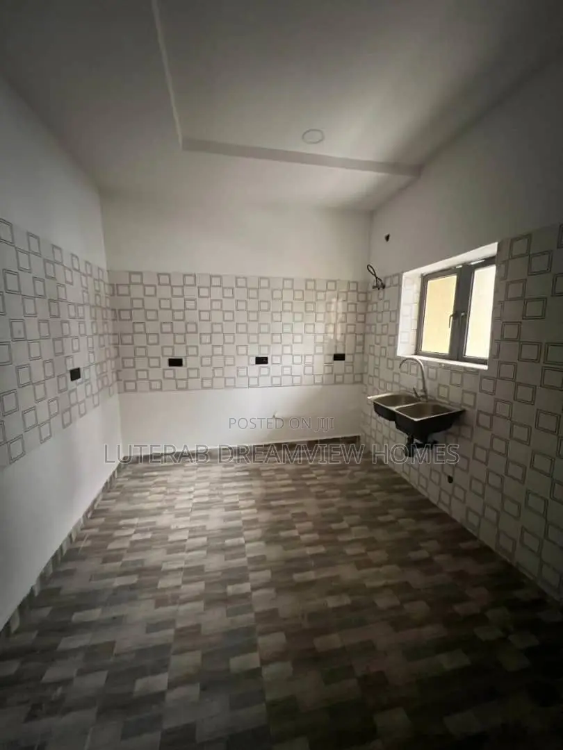 2bdrm Apartment in In A Mini Estate, Gaduwa for sale