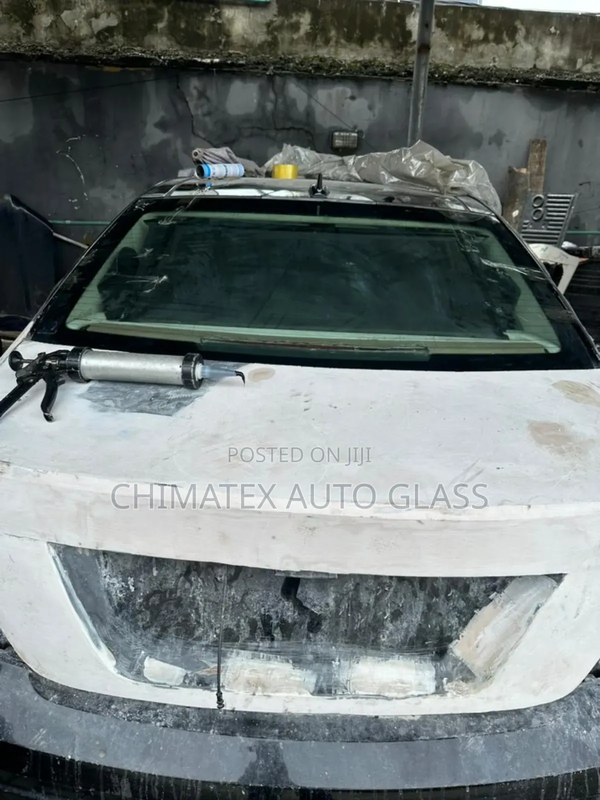 C300 2010 Back Glass Available