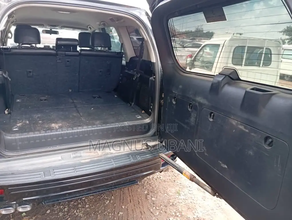 Toyota Land Cruiser Prado 4.0 Petrol TX-L 2015 Black