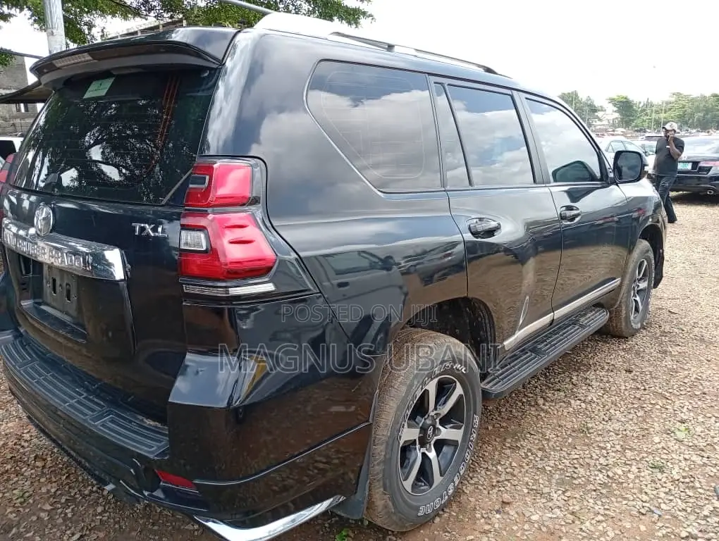 Toyota Land Cruiser Prado 4.0 Petrol TX-L 2015 Black