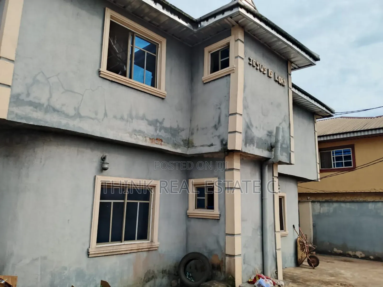 3bdrm Block of Flats in Aduwawa, Benin City for sale