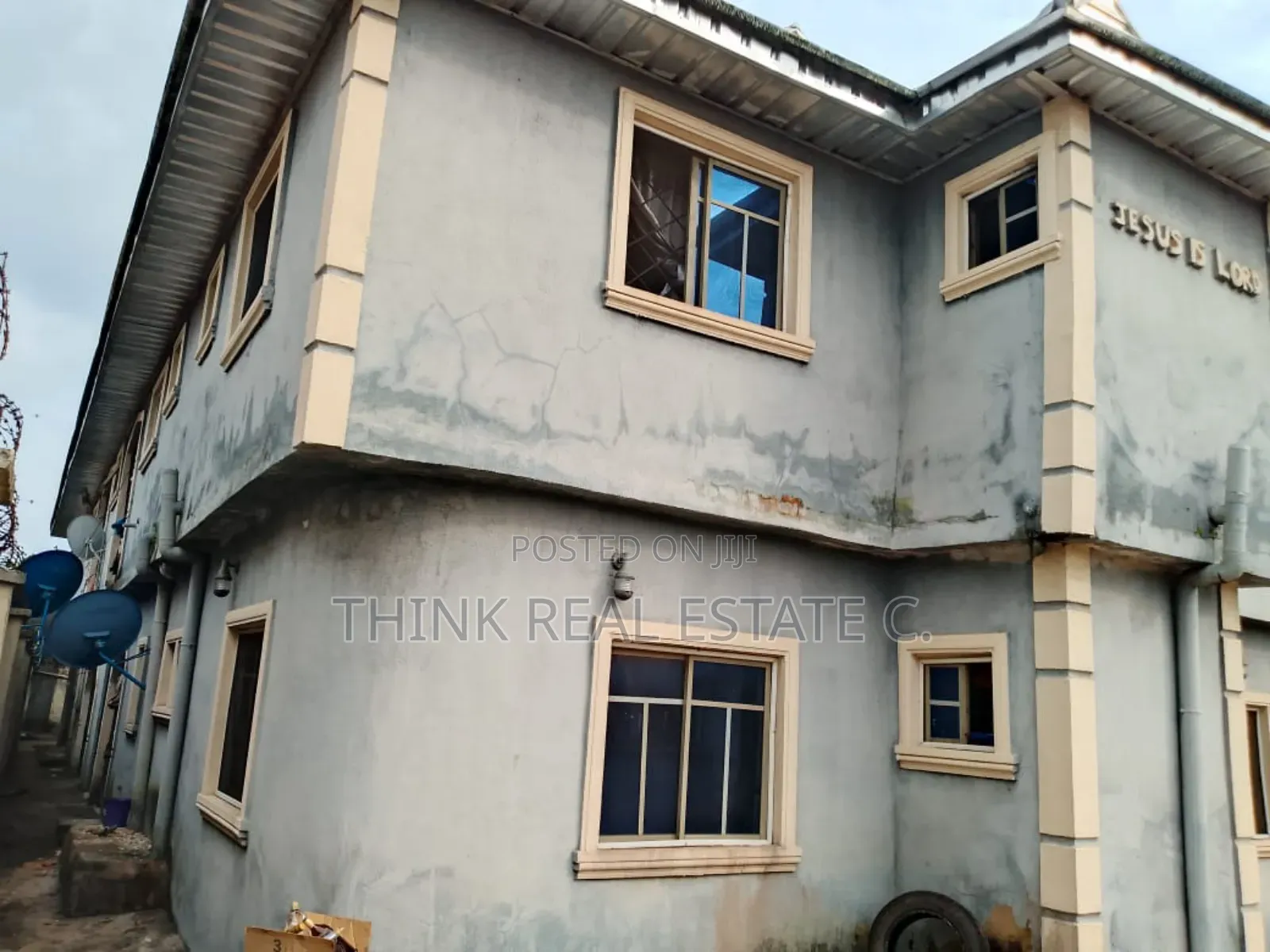 3bdrm Block of Flats in Aduwawa, Benin City for sale