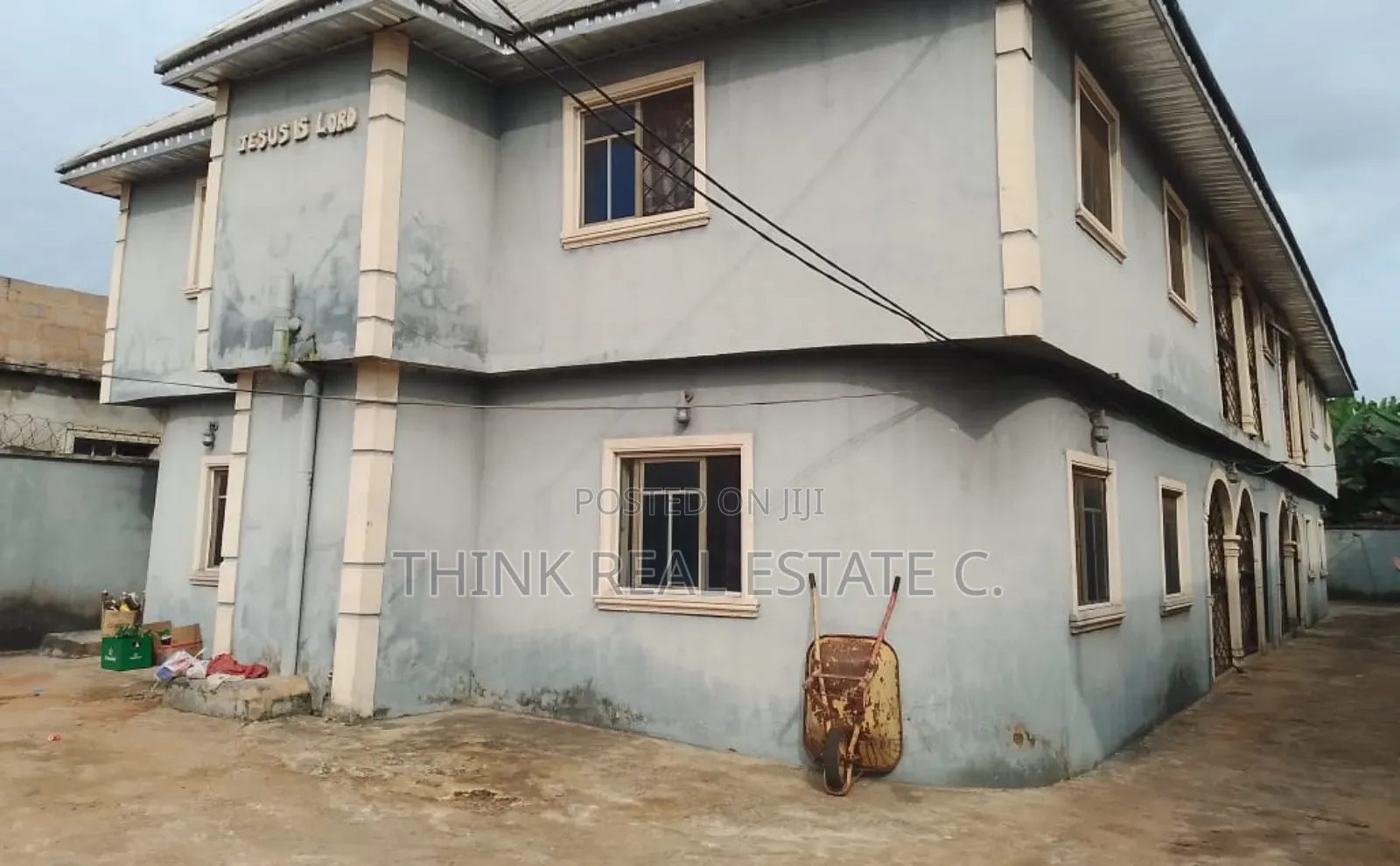 3bdrm Block of Flats in Aduwawa, Benin City for sale