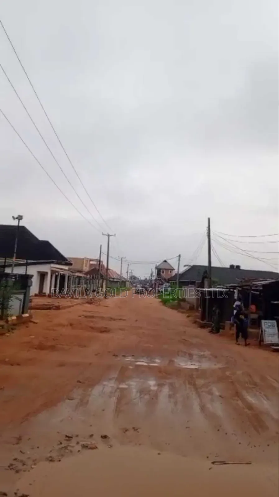 9bdrm Block of Flats in Benin City for sale