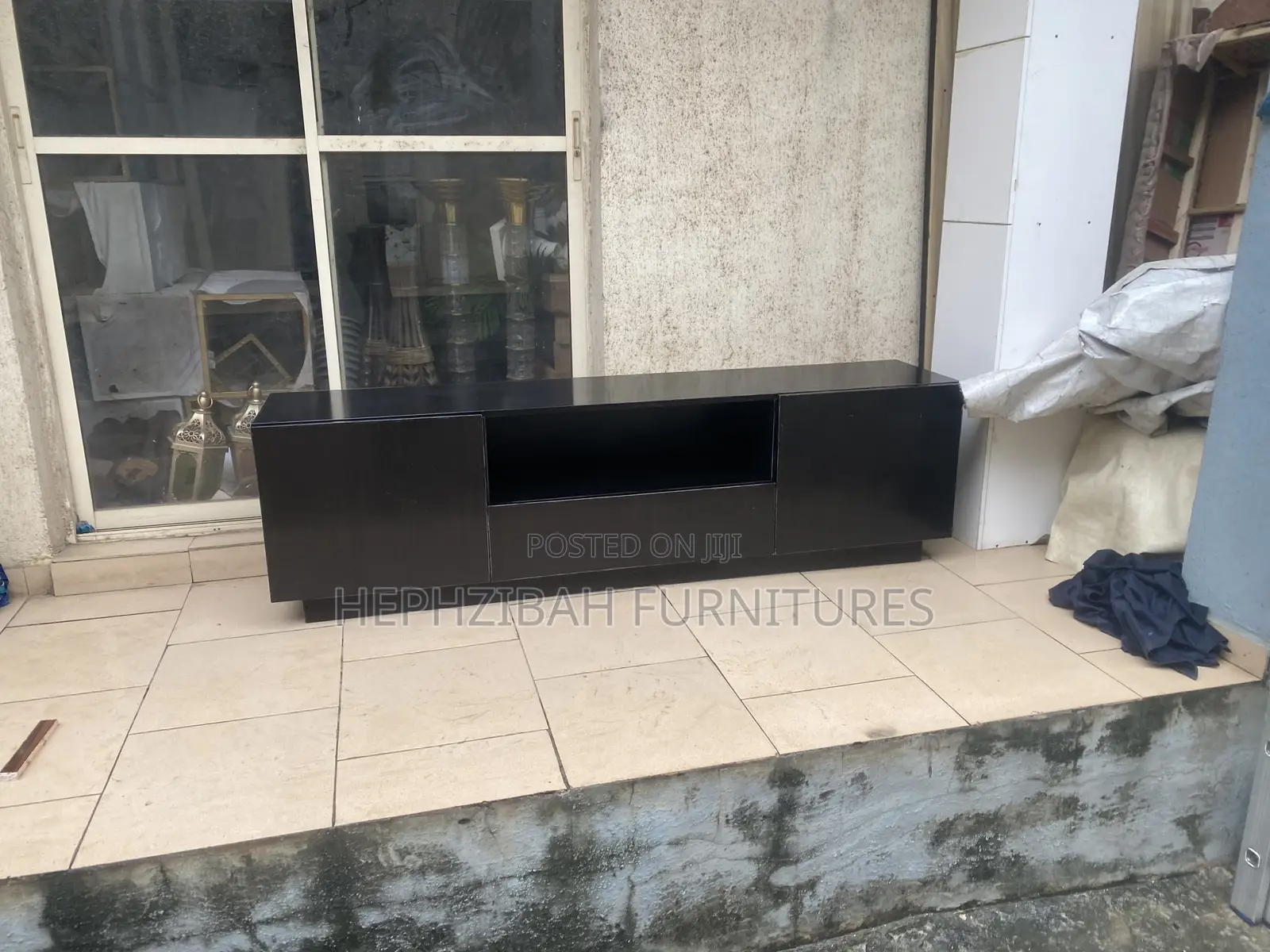 6ft Black Modern Tv Shelf With Doors