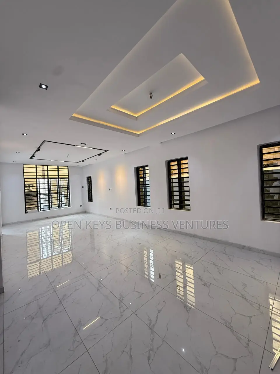Furnished 4bdrm Duplex in Carlton Gate, Akobo for sale