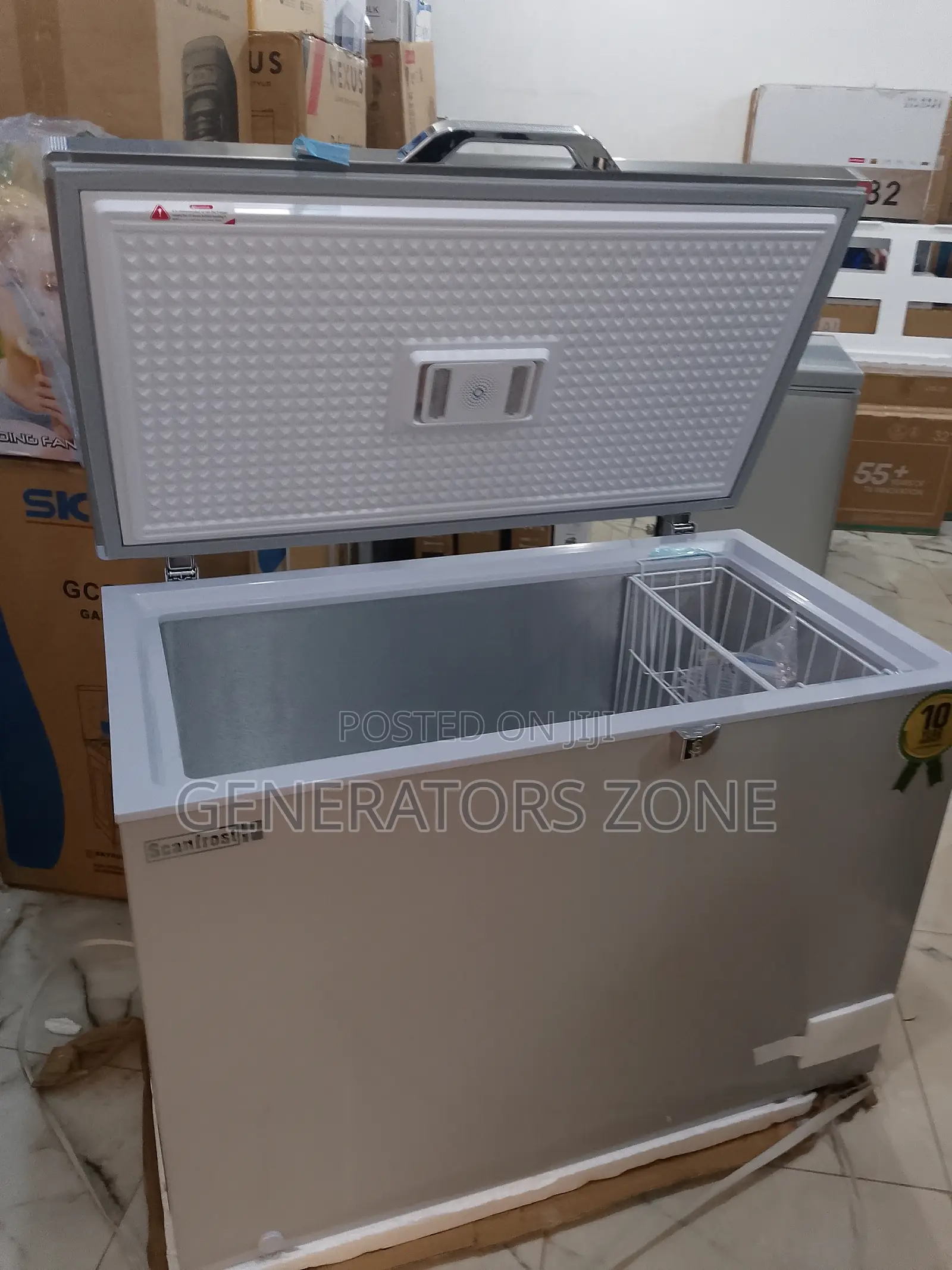 Scanfrost 300l Chest Freezer – Durable Lid