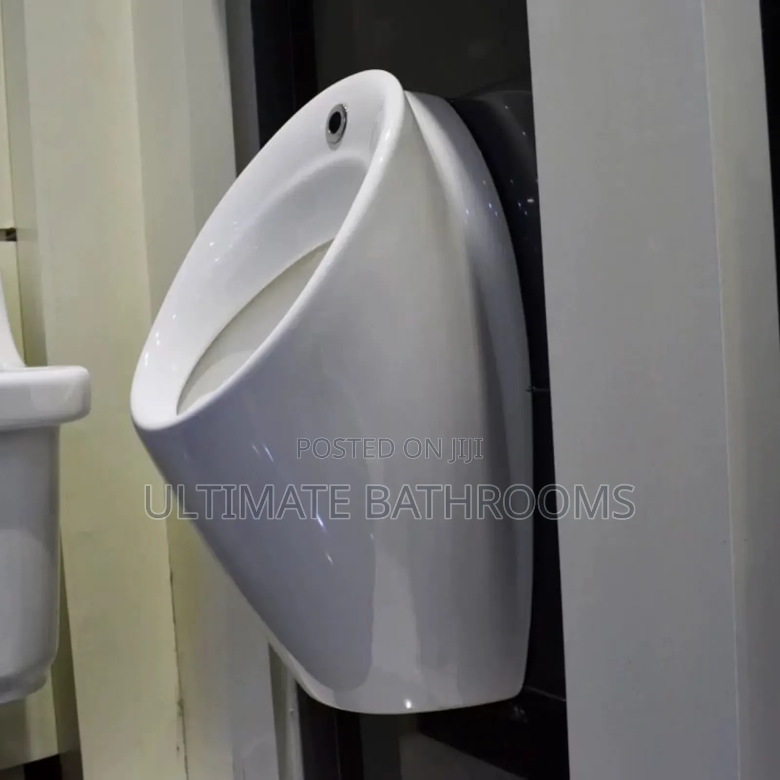 Urinal Bowl With Automatic Flusher