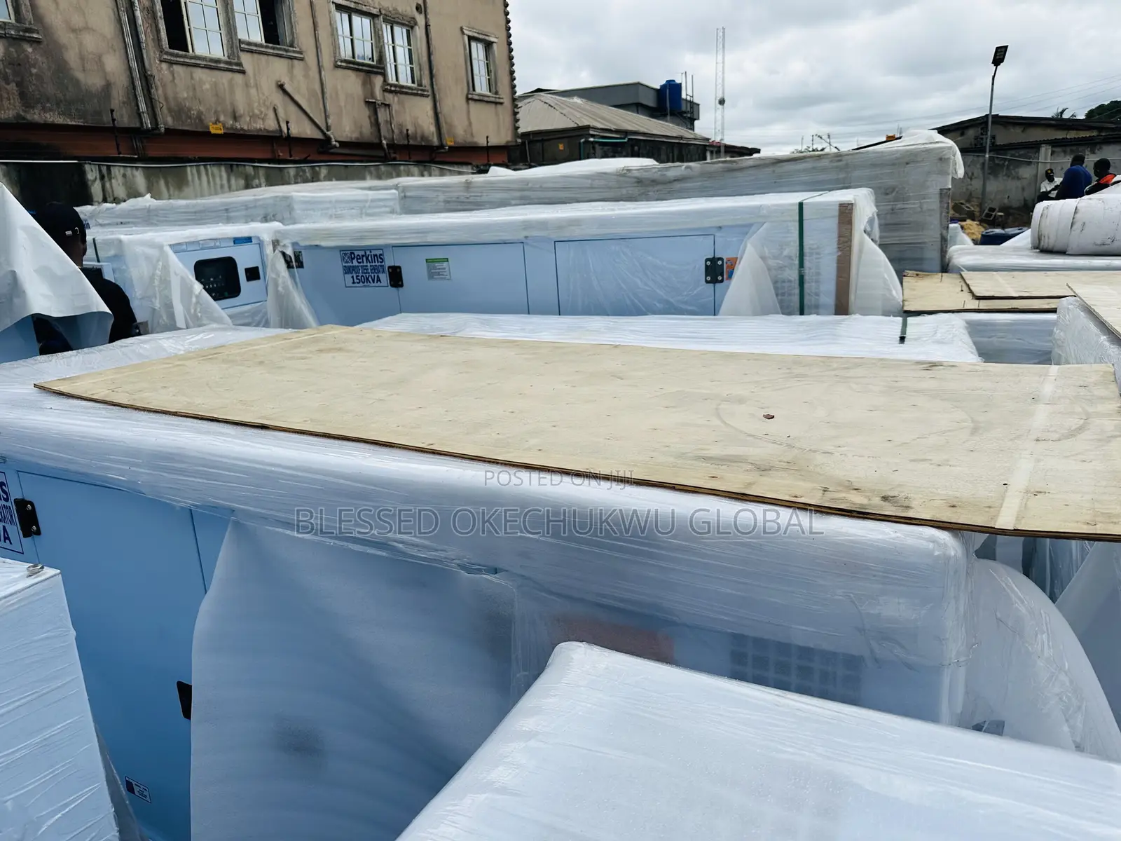 150kva Perkins Soundproof Generator Low Diesel Consumption