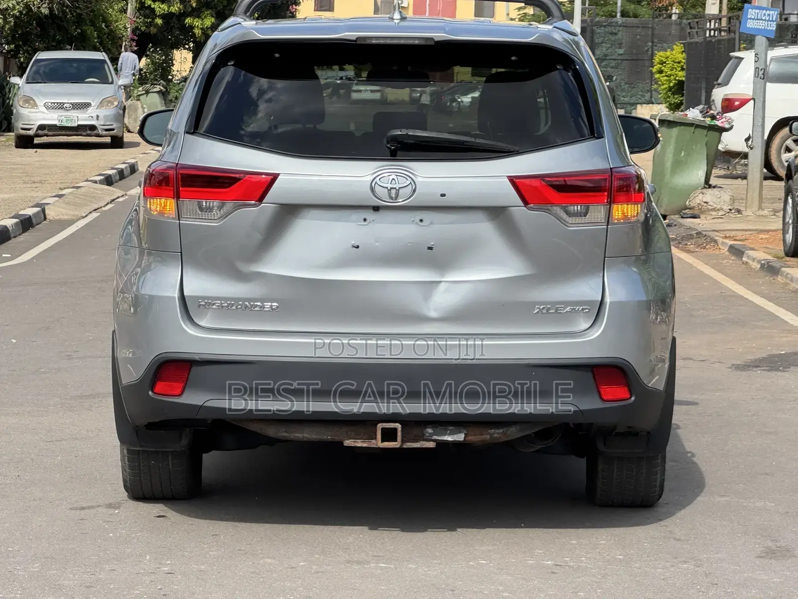 Toyota Highlander XLE 4x4 V6 (3.5L 6cyl 8A) 2018 Silver