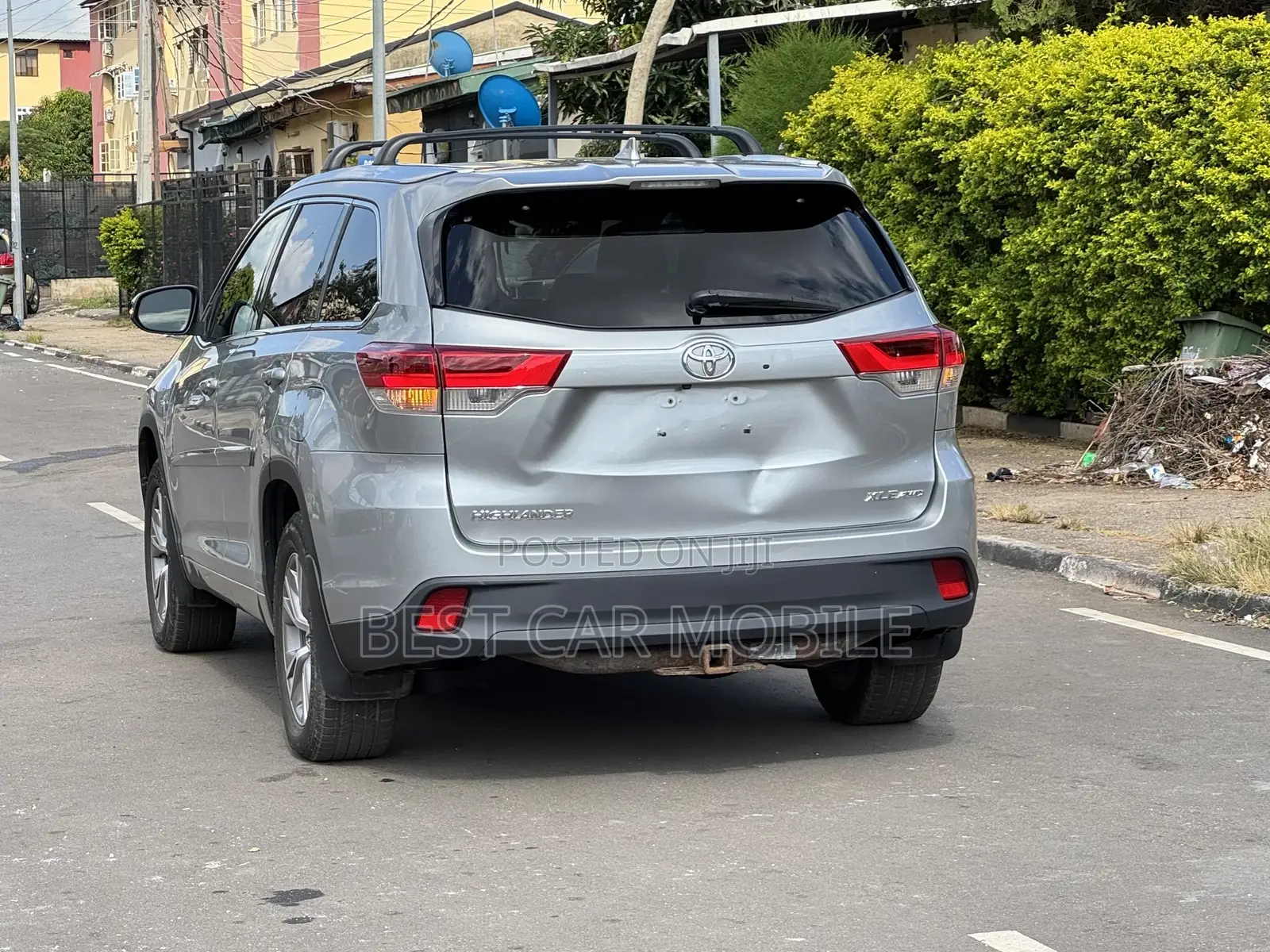 Toyota Highlander XLE 4x4 V6 (3.5L 6cyl 8A) 2018 Silver