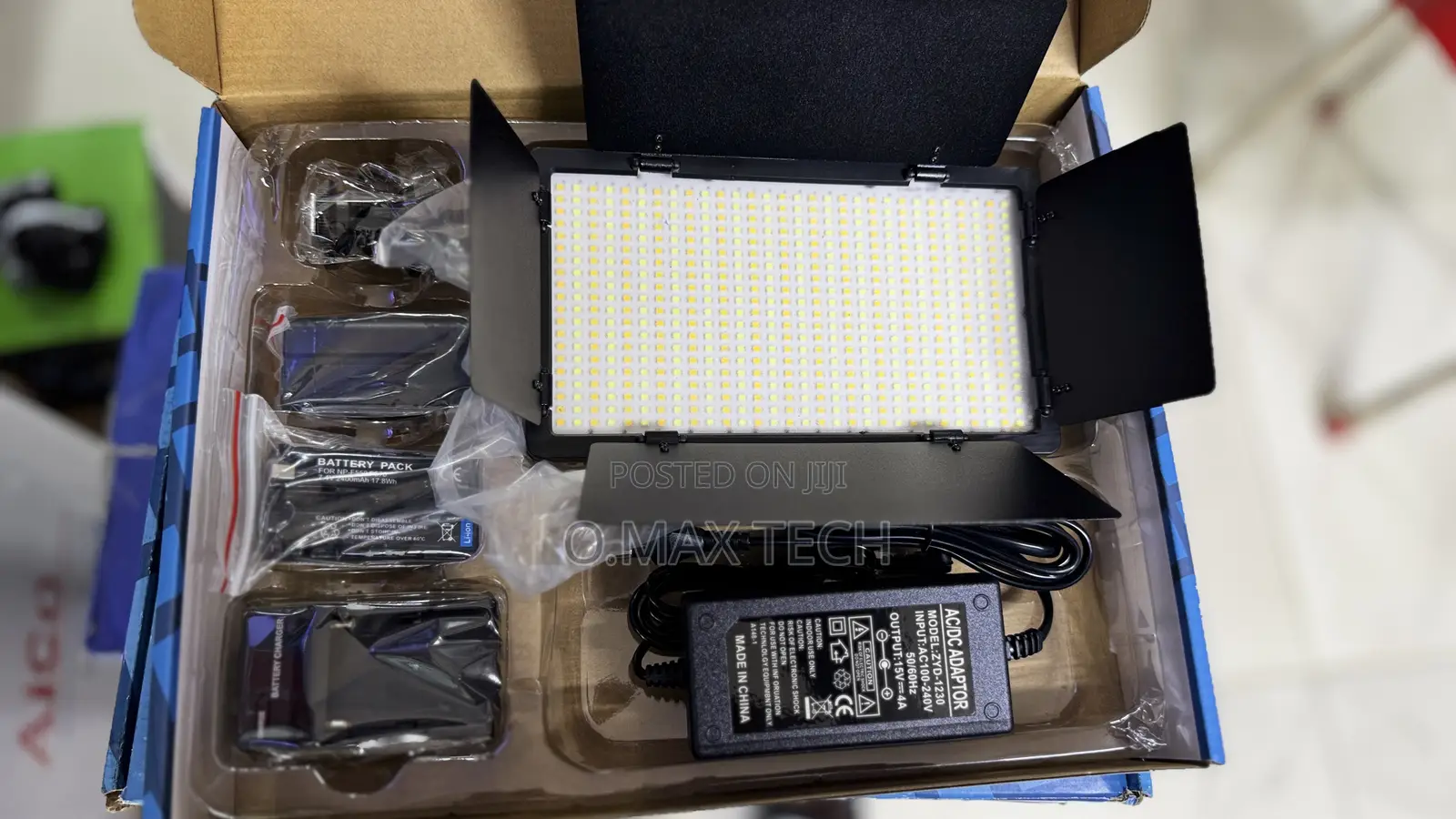 Led Professional Photo Video Light Kit (Led 600 Pro With Stand)
