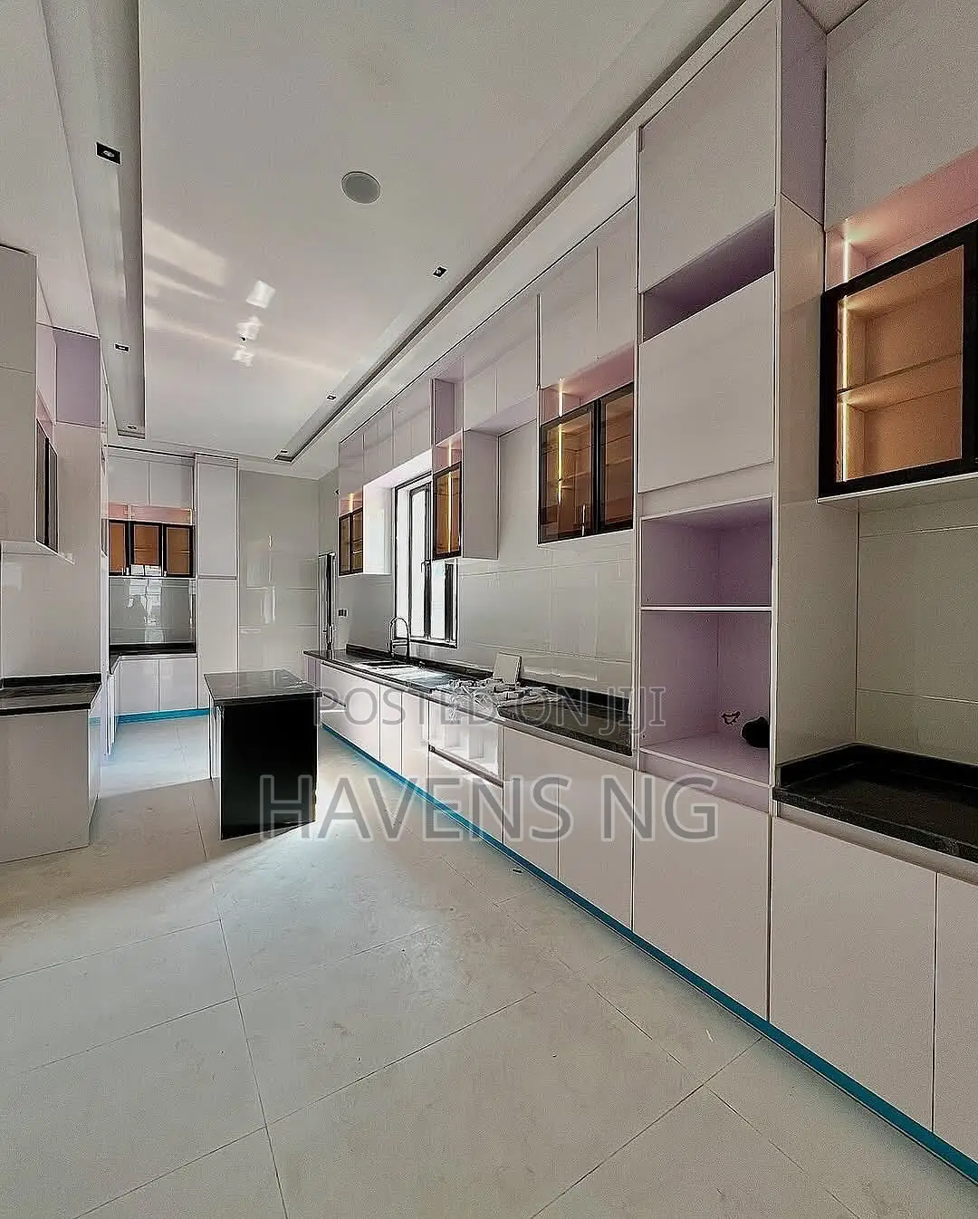 5bdrm Duplex in Ikota for sale