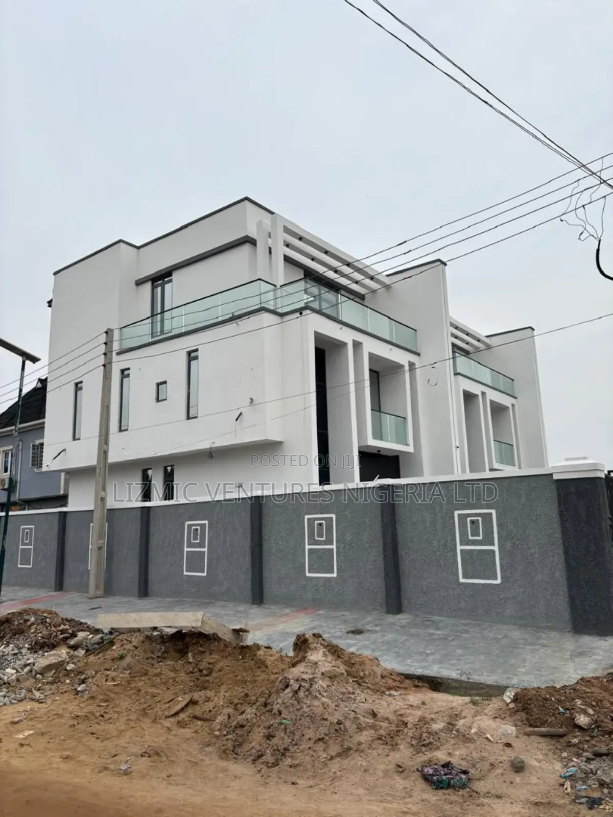 Furnished 5bdrm Duplex in Diamond Estate, Ipaja for sale