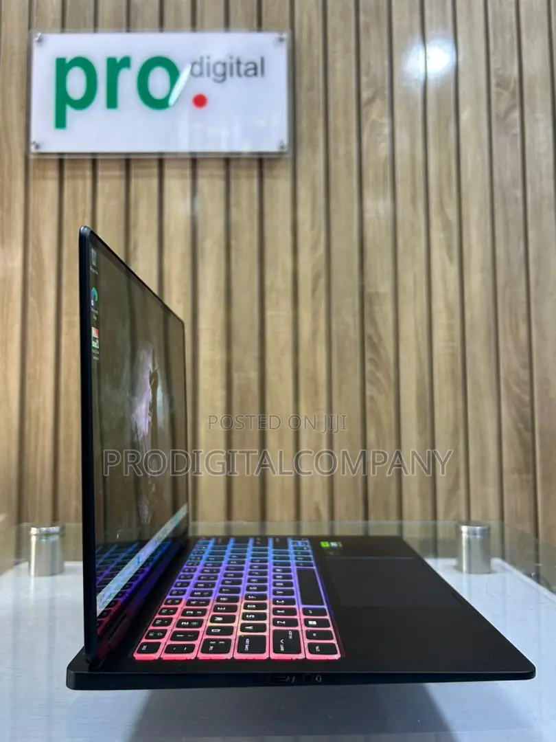 Laptop HP Omen Transcend 14-fb0023dx 32GB Intel Core Ultra 9 SSD 2T