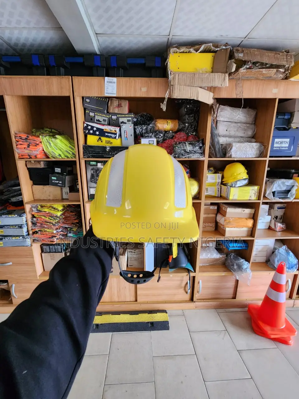 Safety Jogger Safety Helmet – Ajusco Chinstrap