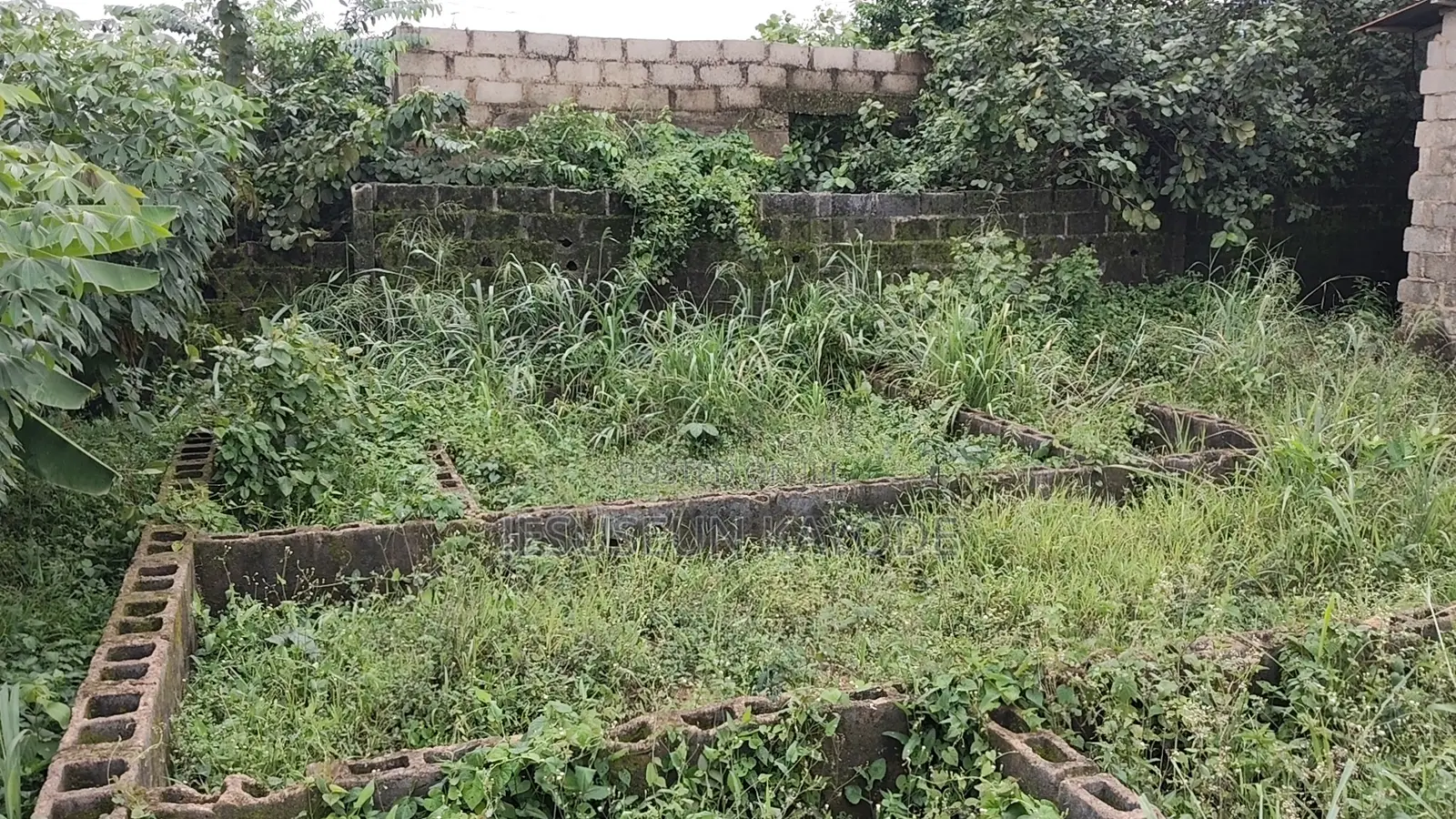 1bdrm Bungalow in Ilu Oloye Maya, Isiu for sale