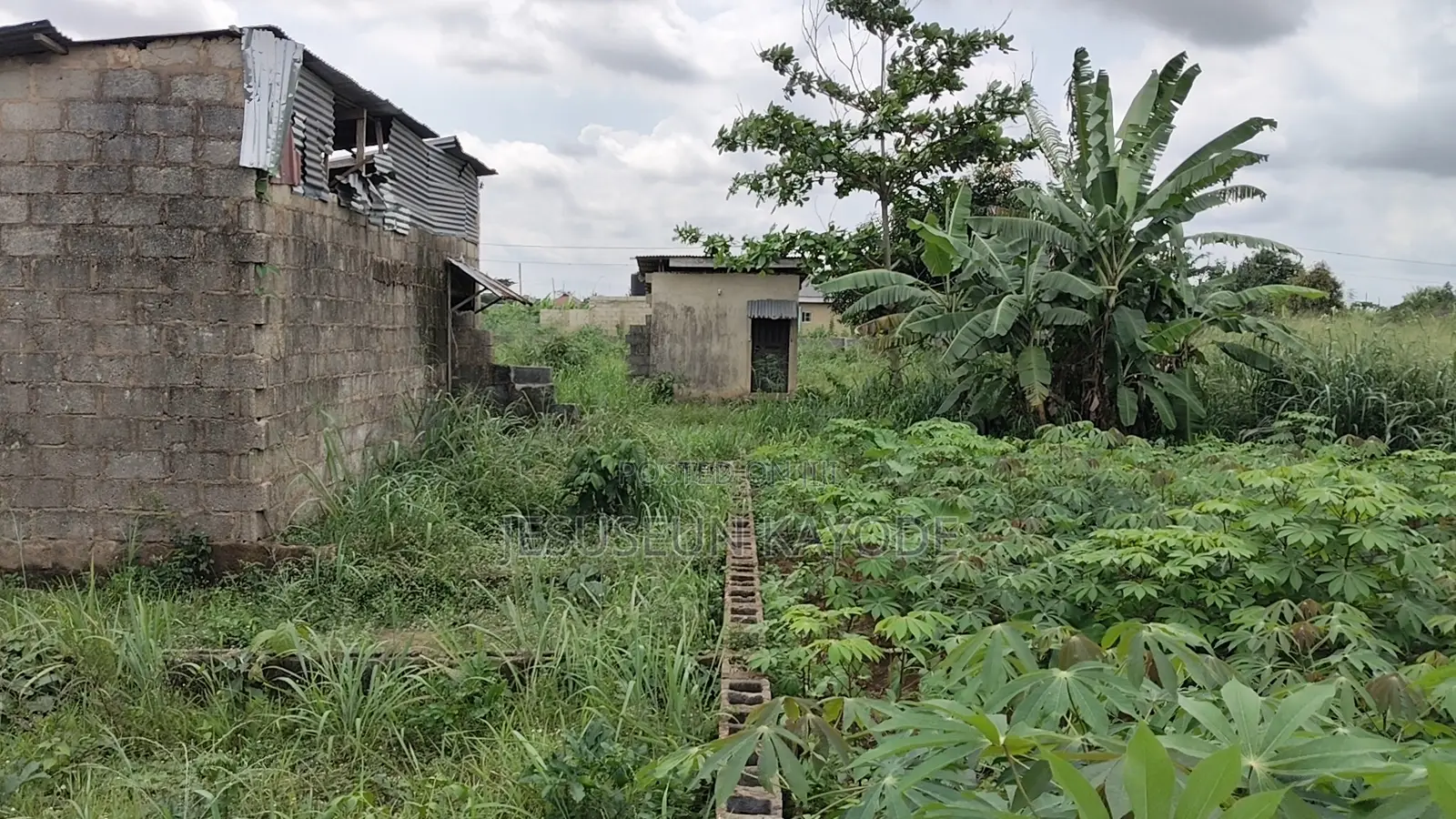 1bdrm Bungalow in Ilu Oloye Maya, Isiu for sale