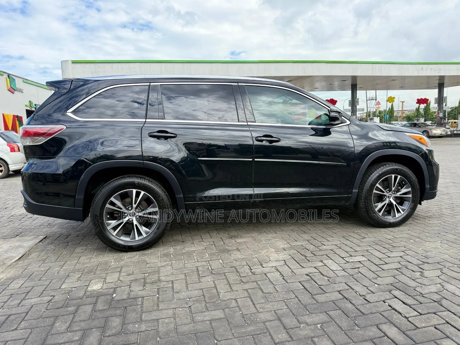 Toyota Highlander XLE V6 4x2 (3.5L 6cyl 6A) 2016 Black