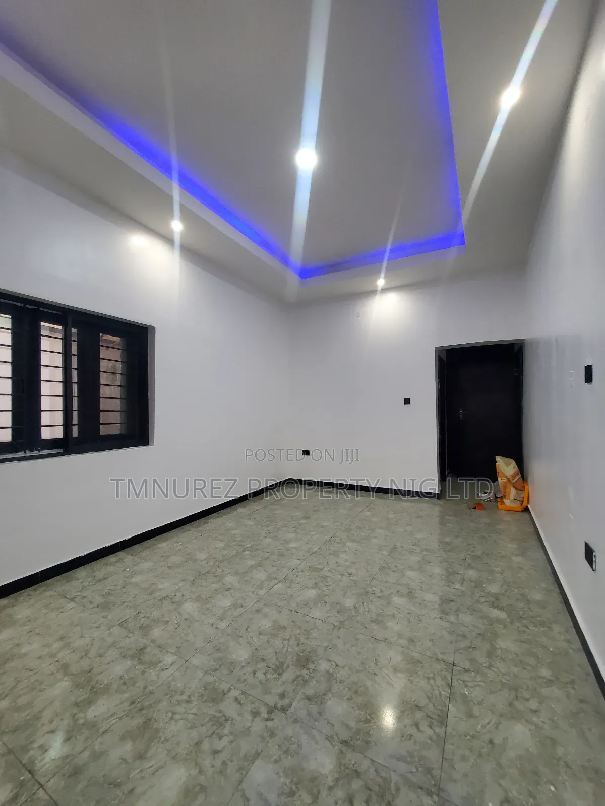 3bdrm Apartment in Chevron Estate, Lekki for rent