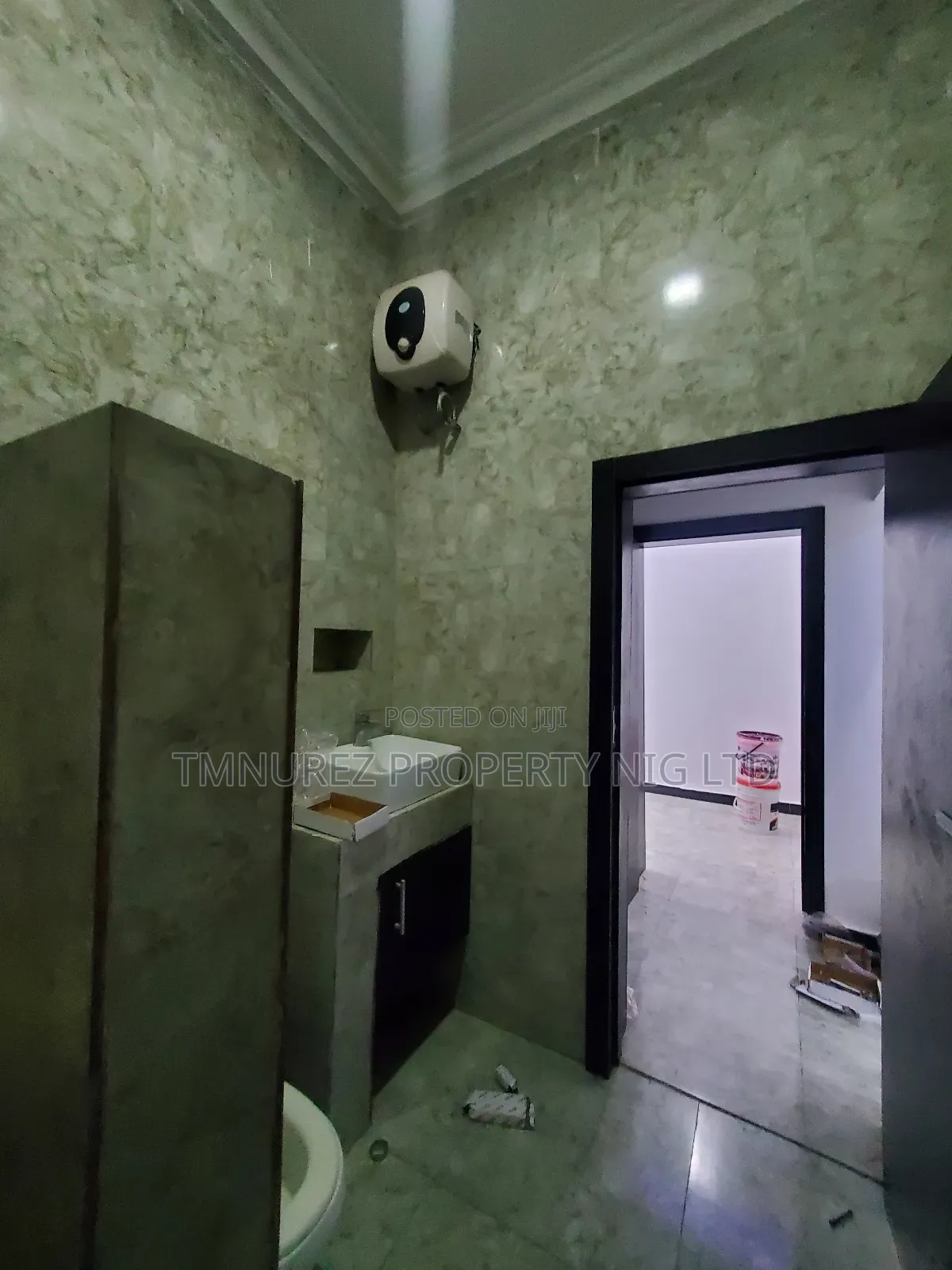 3bdrm Apartment in Chevron Estate, Lekki for rent