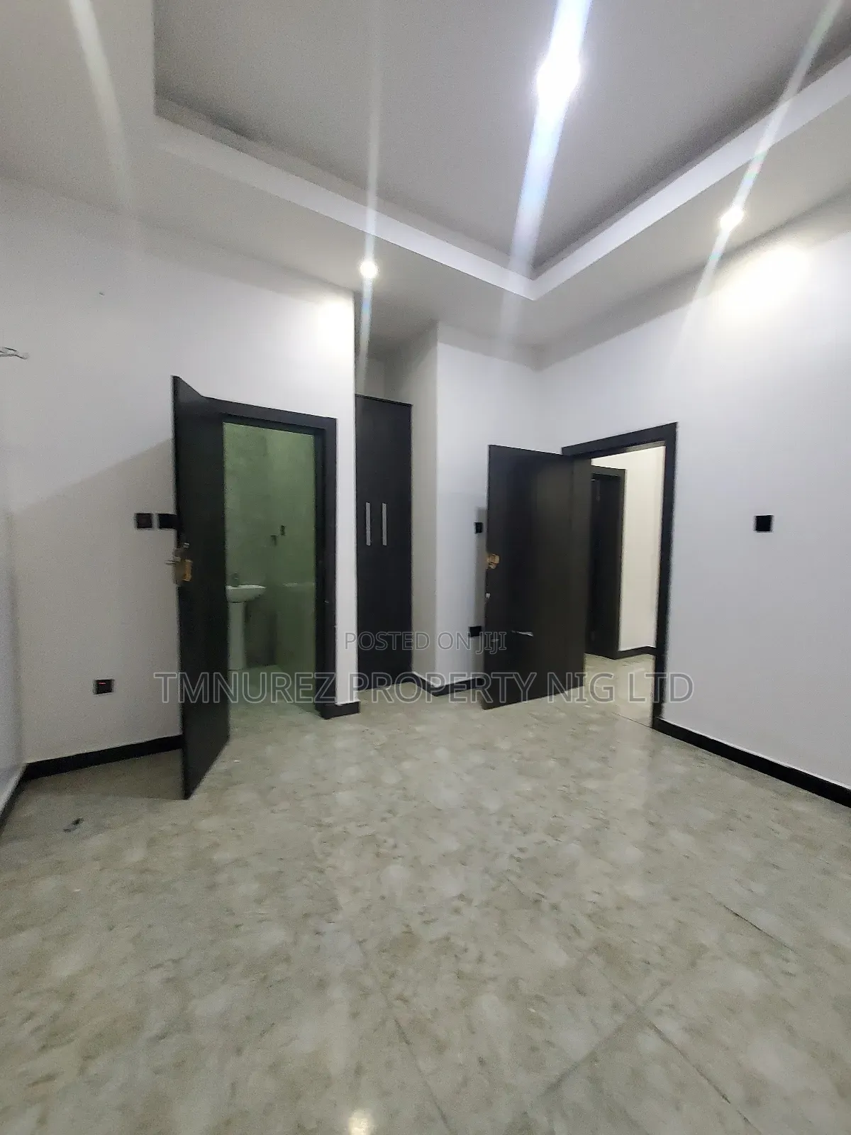 3bdrm Apartment in Chevron Estate, Lekki for rent