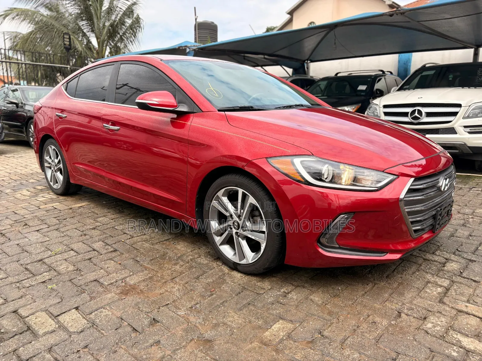 Hyundai Elantra Limited Sedan FWD (2.0L 4cyl 6A) 2017 Red