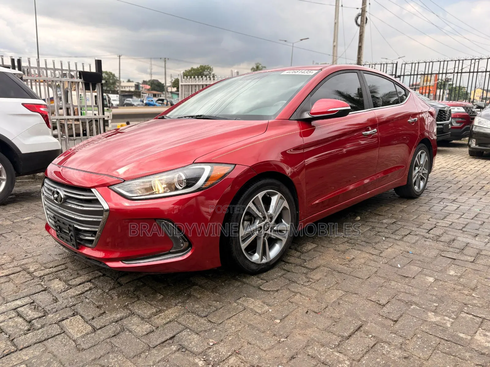 Hyundai Elantra Limited Sedan FWD (2.0L 4cyl 6A) 2017 Red