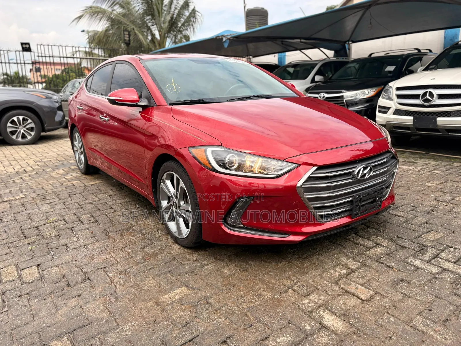 Hyundai Elantra Limited Sedan FWD (2.0L 4cyl 6A) 2017 Red