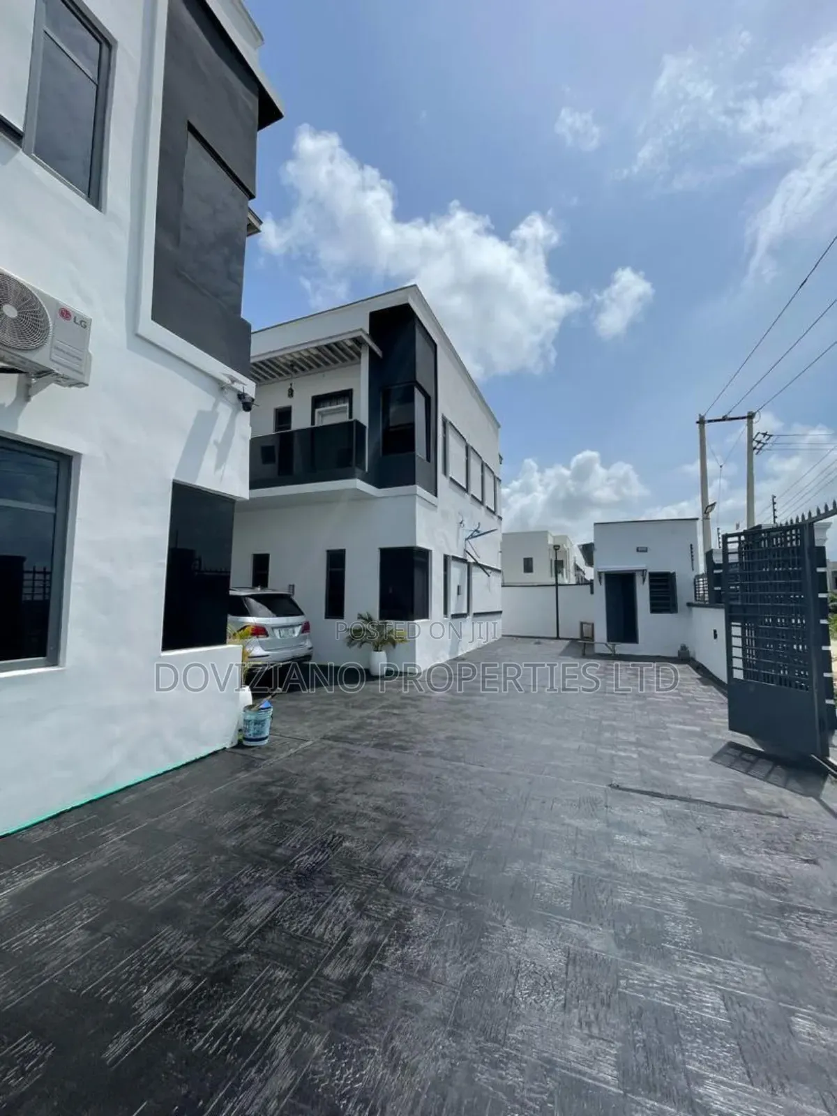 4bdrm Duplex in Ajah for sale
