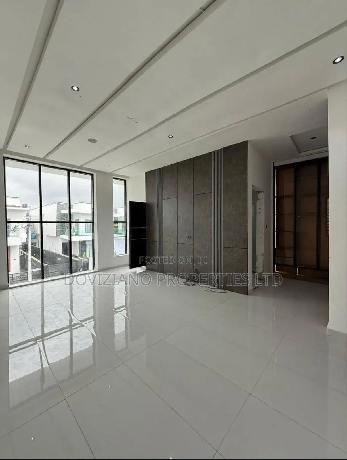 5bdrm Duplex in Ajah for sale